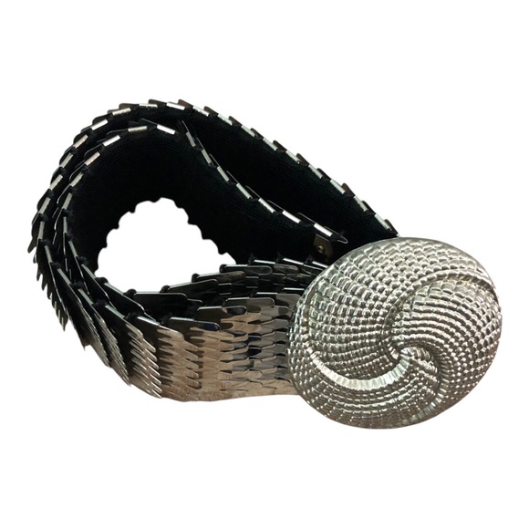🌟Vintage Metal Belt Silver Snake Fish Scale Disco Elastic Stretch floral buckle🌟 - Picture 7 of 14